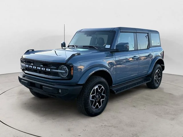 2025 Ford Bronco Outer Banks 4x4's photo