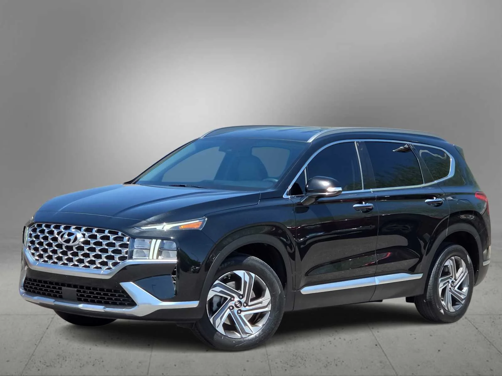 2021 Hyundai Santa Fe SEL 2.5's photo