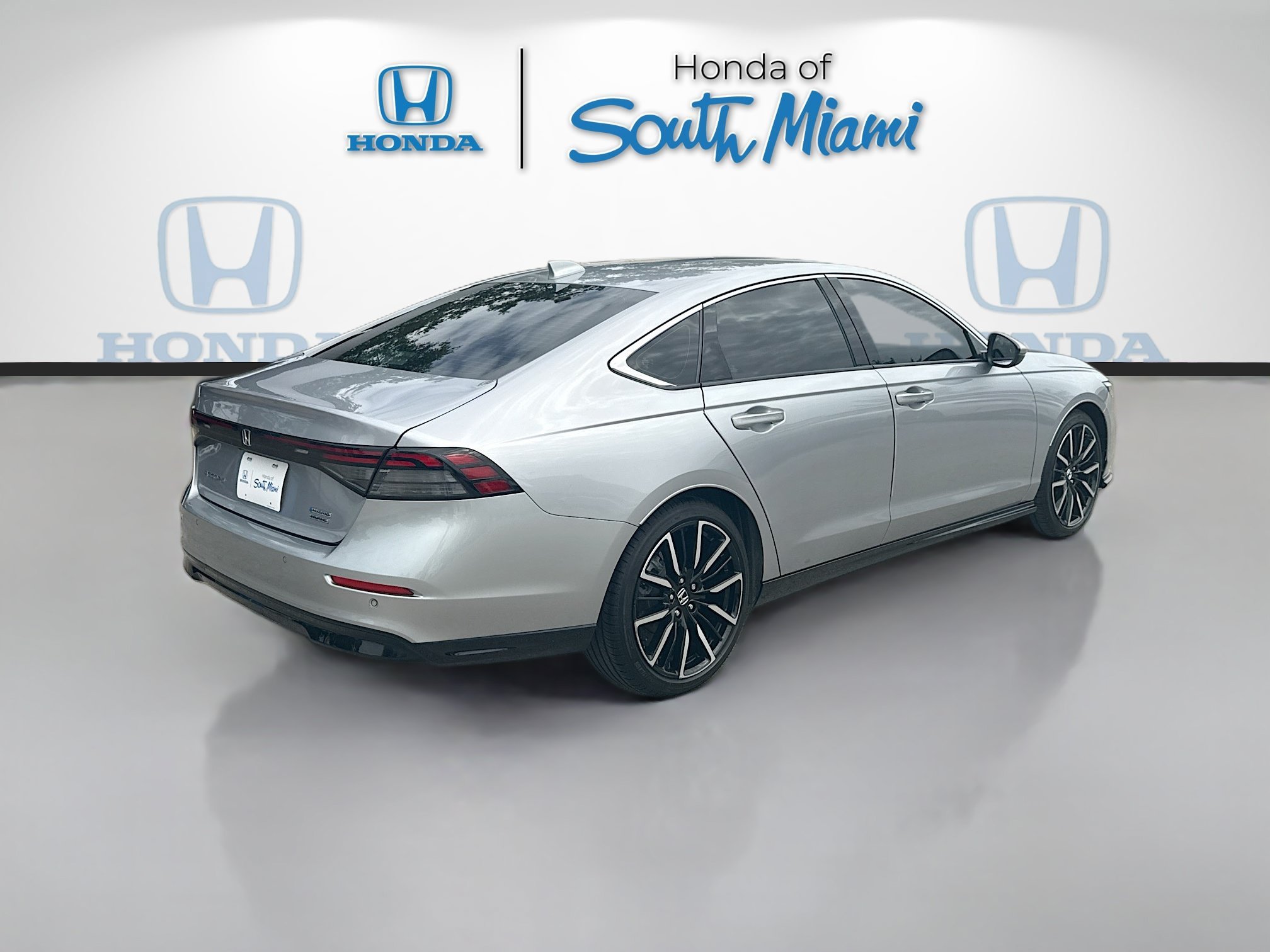 Certified Used 2023 Lunar Silver Metallic Honda HYBRID TRG image 7