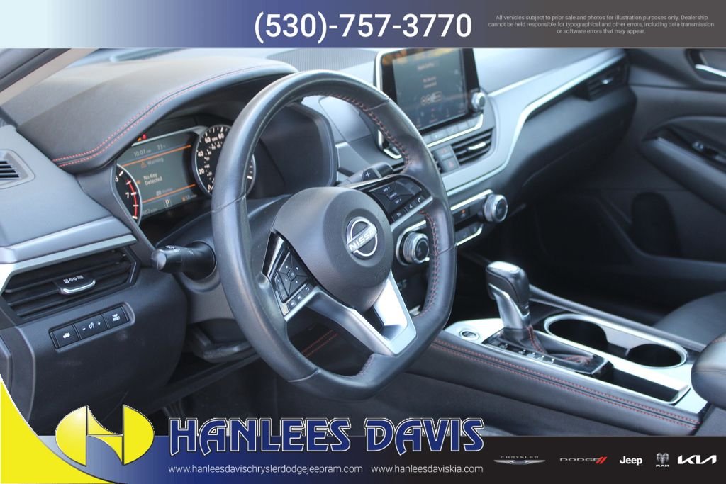 2024 Nissan Altima SR - Photo 11