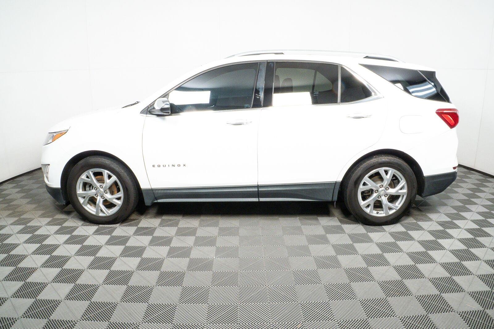 Used 2018 Summit White Chevrolet Premier image 30