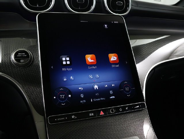 New 2027 Black Mercedes-Benz GLC 300 image 19