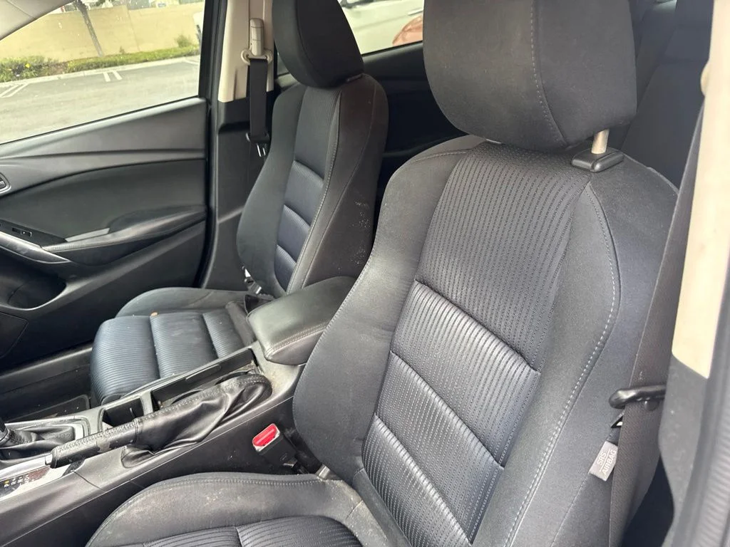 Used 2015 White Mazda i Sport image 6