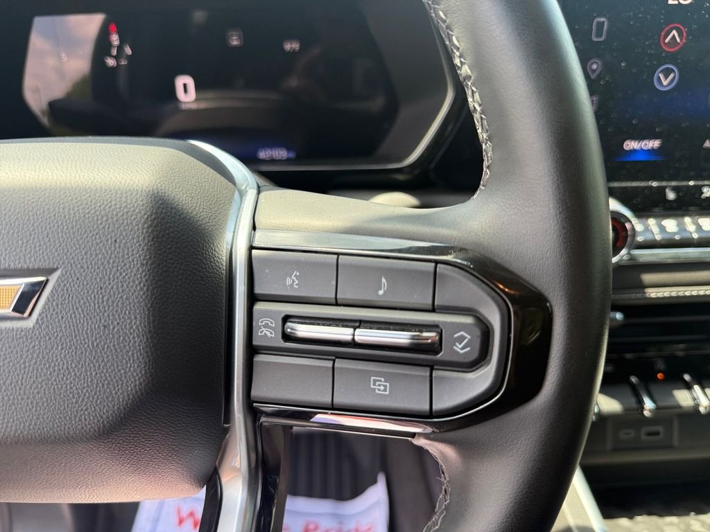 Used 2023 Blue Chevrolet LT image 34