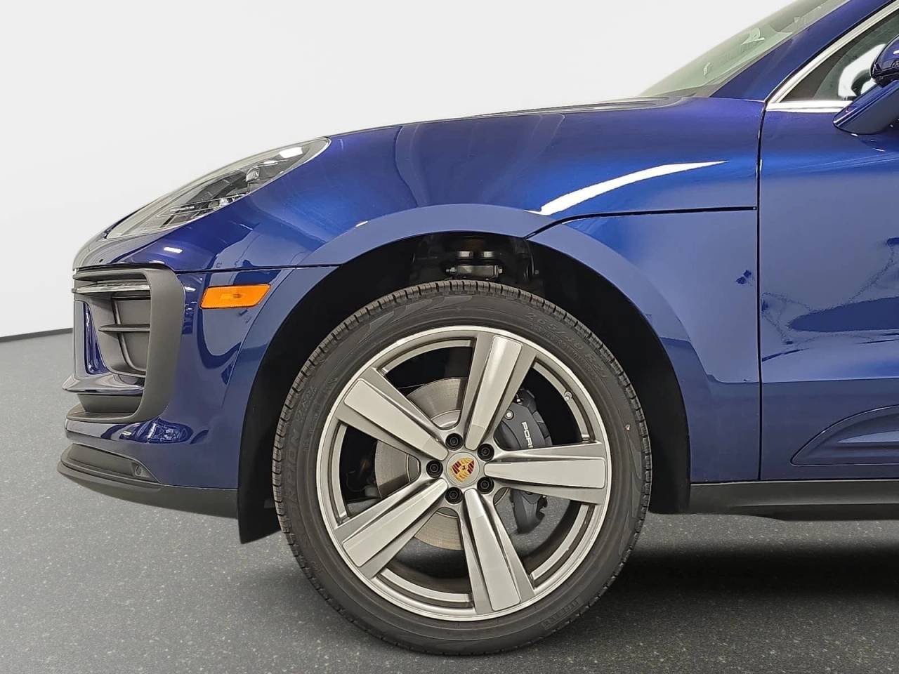 New 2026 Gentian Blue Metallic Porsche  image 10