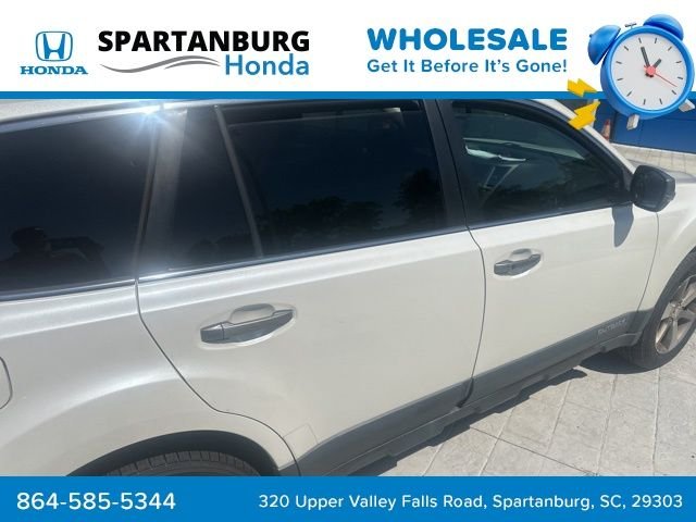 Used 2013 White Subaru 2.5i image 4