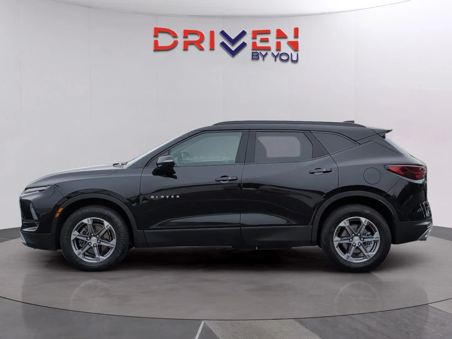 Used 2023 Black Chevrolet LT image 2