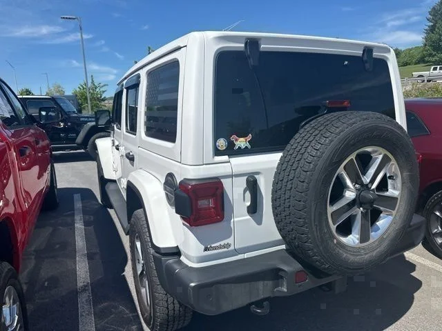 Used 2021 White Jeep Unlimited Sahara image 16
