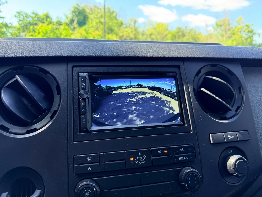 Used 2015 Oxford White Ford XL image 34