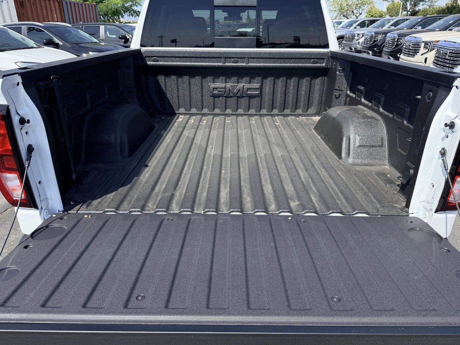New 2026 Summit White GMC Elevation image 12
