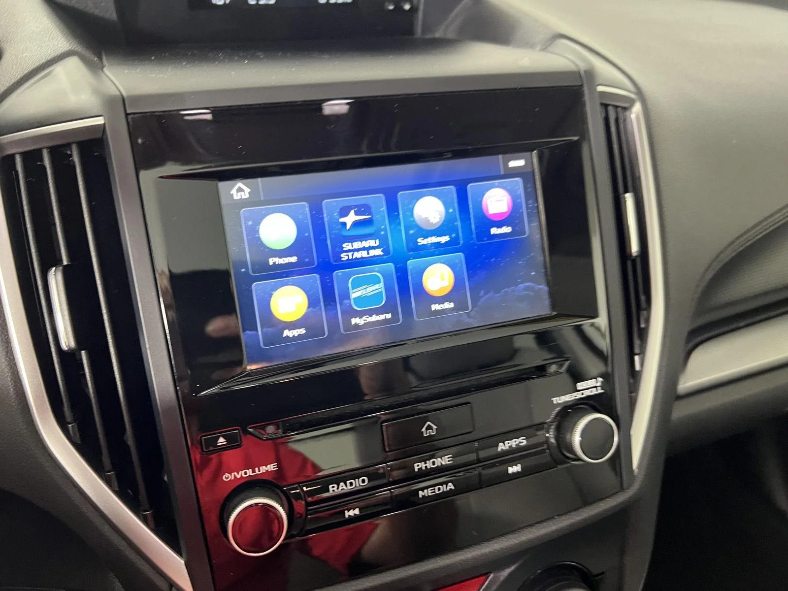 Used 2019 Crystal White Pearl Subaru Premium image 12
