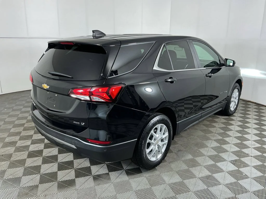 Used 2024 Mosaic Black Metallic Chevrolet LT image 8
