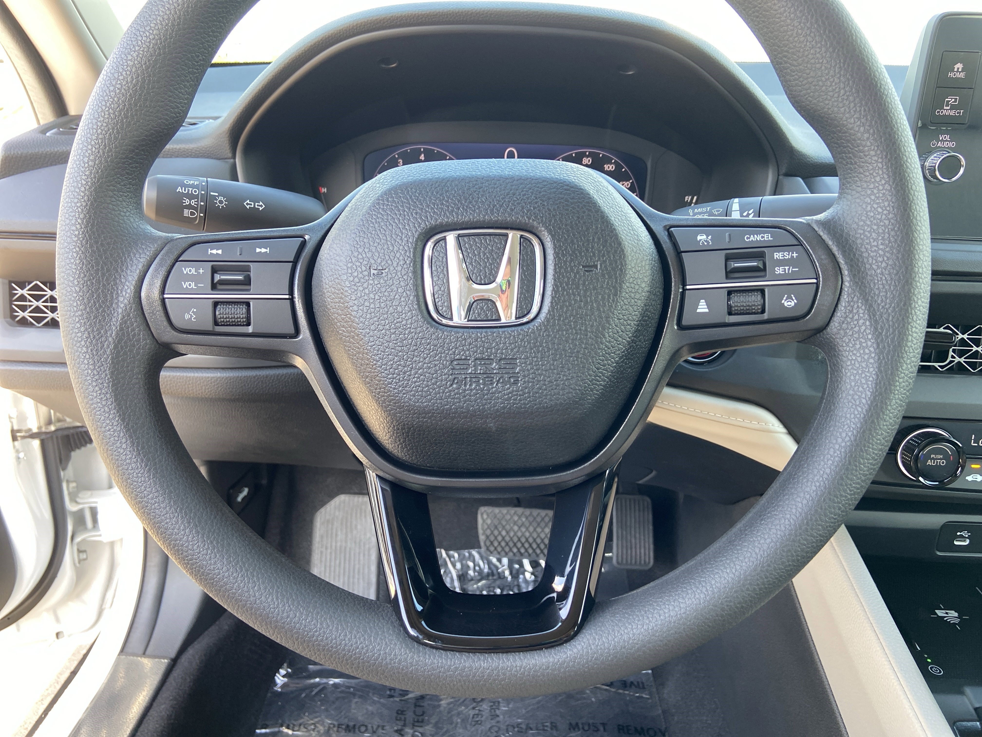 New 2026 Platinum White Pearl Honda LX image 30