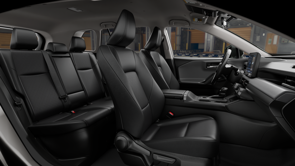 New 2026 Wind Chill Pearl Toyota XLE Premium image 20