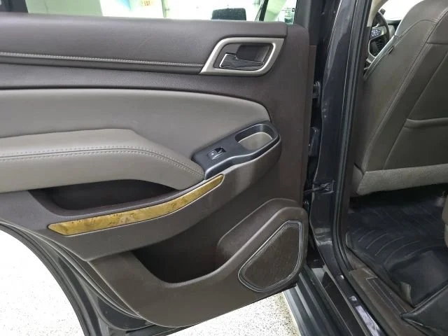 Used 2017 IRIDIUM METALLIC GMC Denali image 9