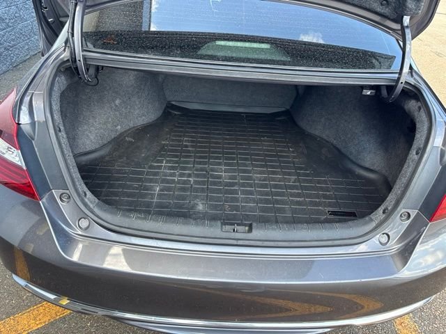 Used 2017 Gray Honda LX image 9