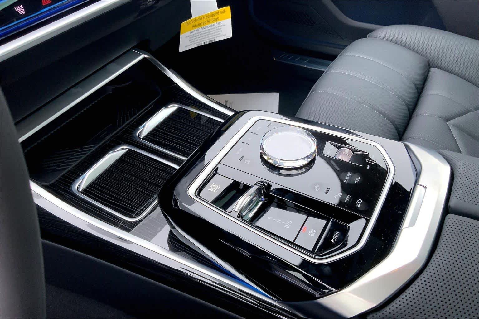 Used 2026 Black Sapphire Metallic BMW 750e xDrive image 7