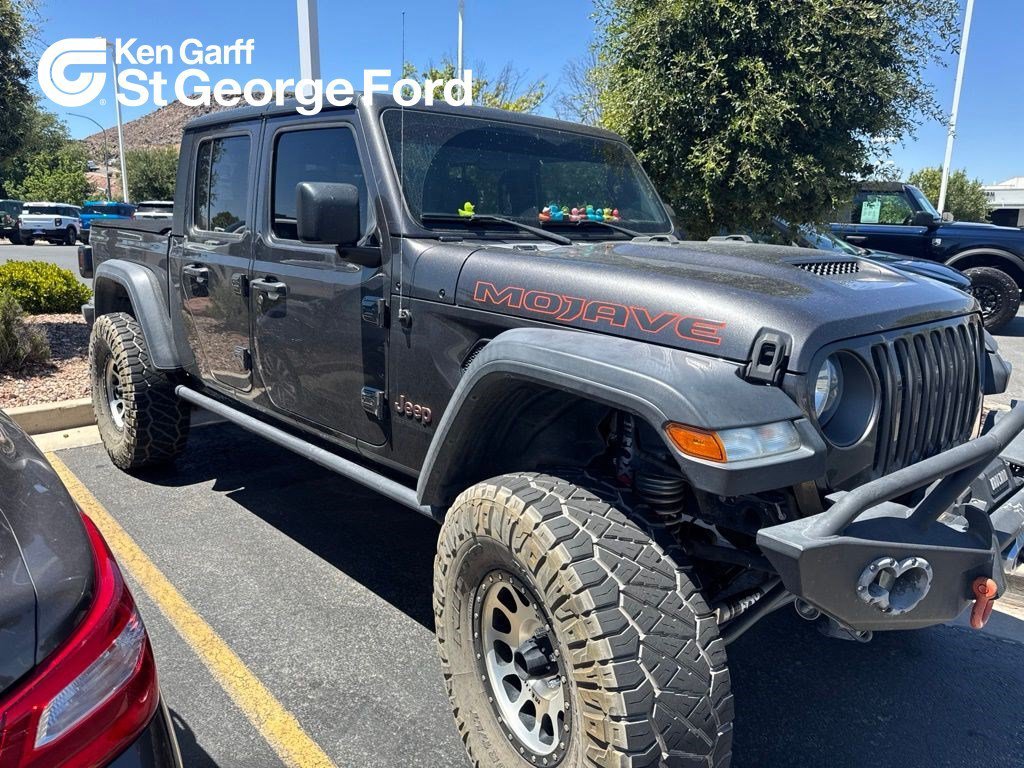 Used 2020 Granite Crystal Clearcoat Metallic Jeep Mojave image 1