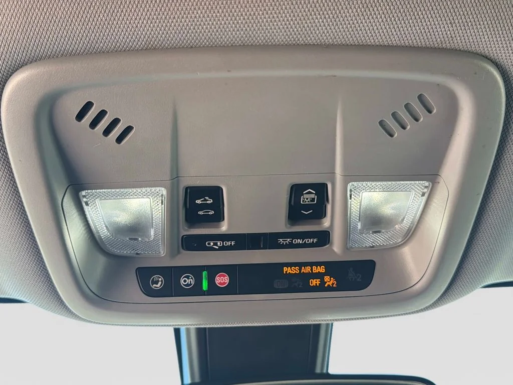 Used 2022 Silver Chevrolet LT image 34