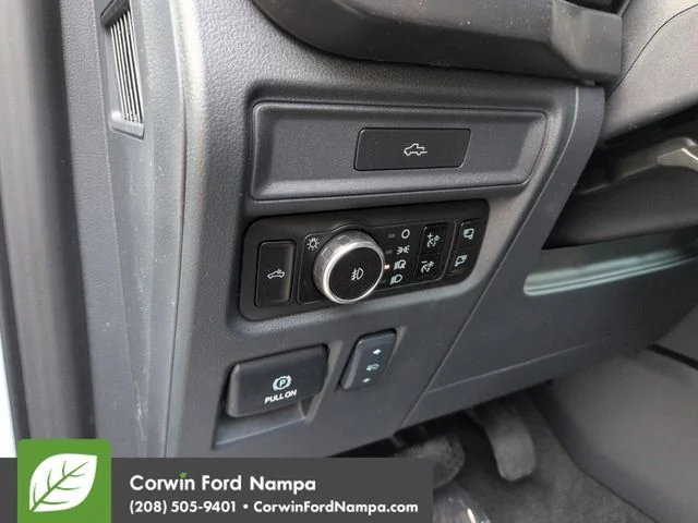 New 2026 Oxford White Ford Tremor image 13
