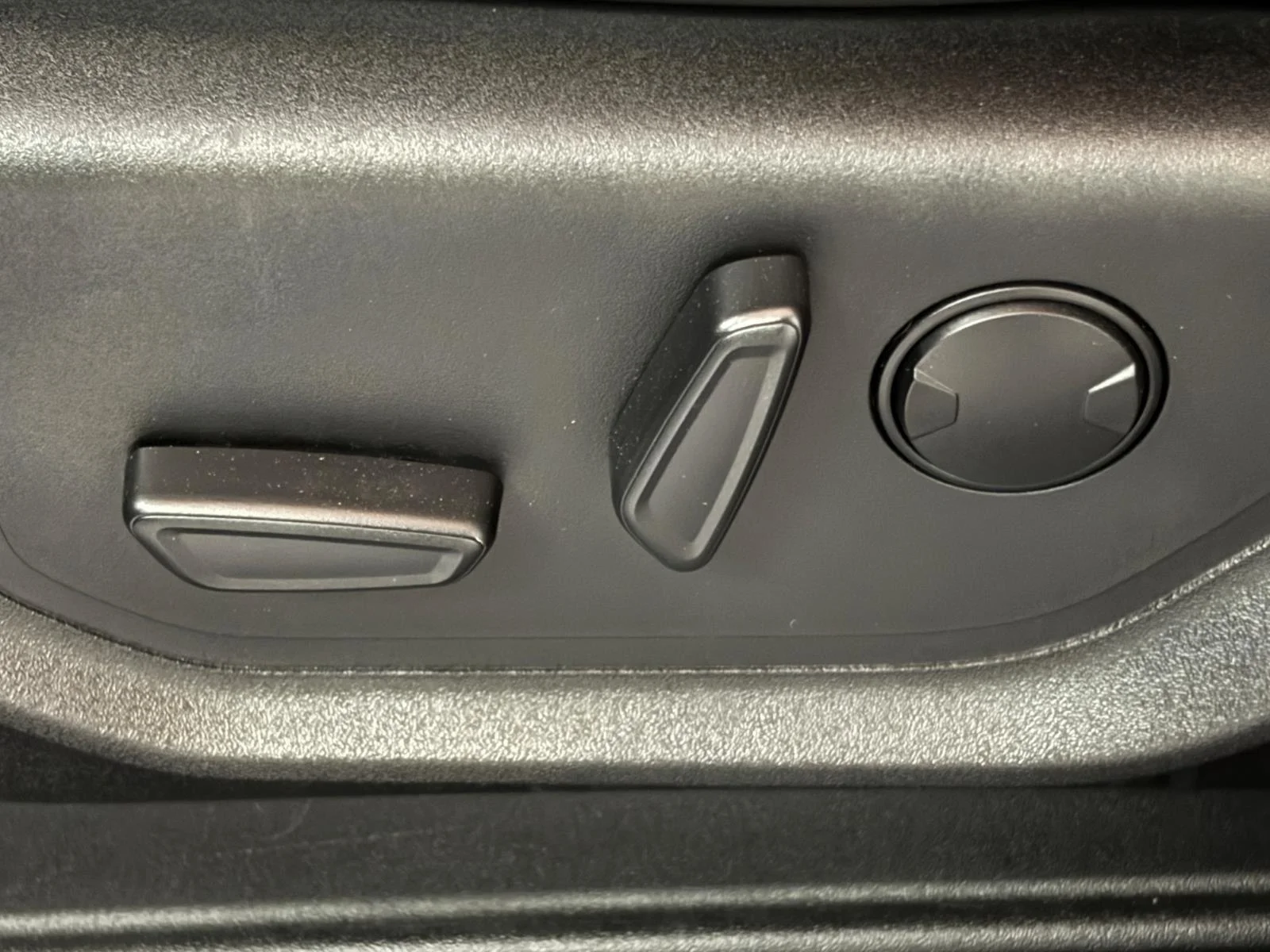 Used 2022 Iconic Silver Metallic Ford XLT image 14