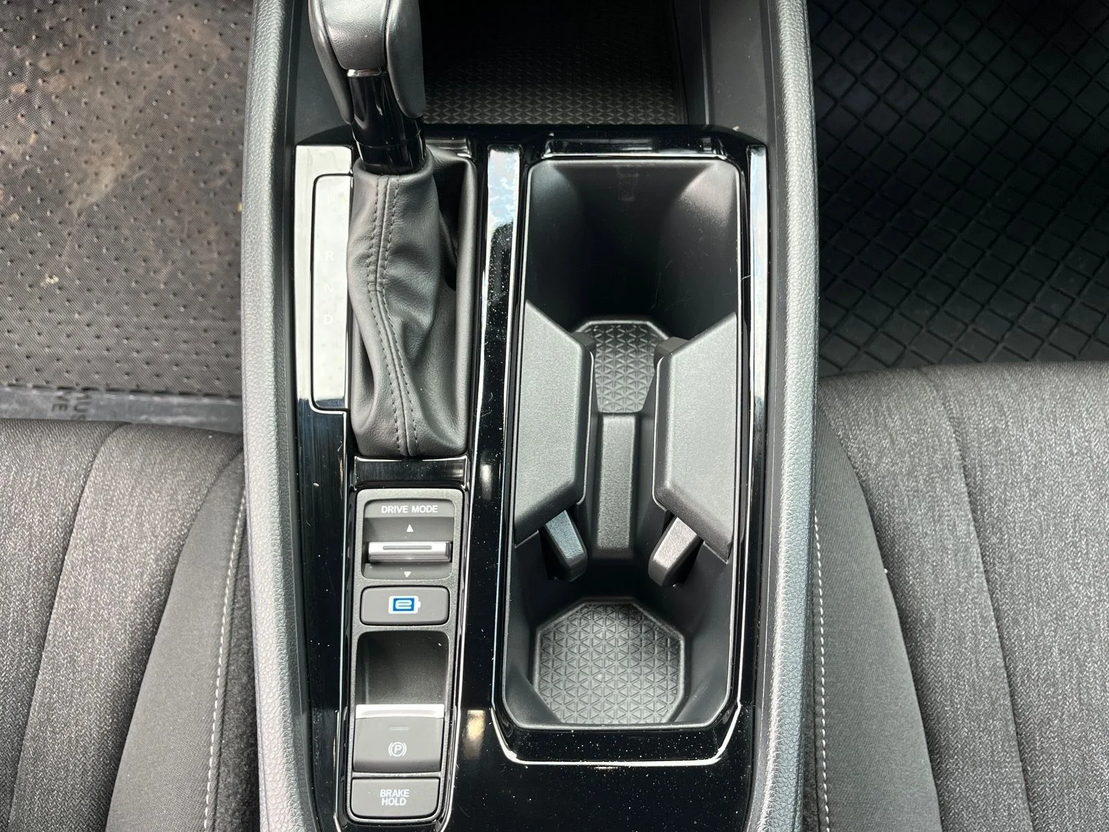 Used 2023 Platinum White Pearl Honda Sport image 26