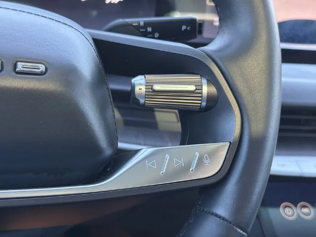 Used 2025 Black Lucid Touring image 32