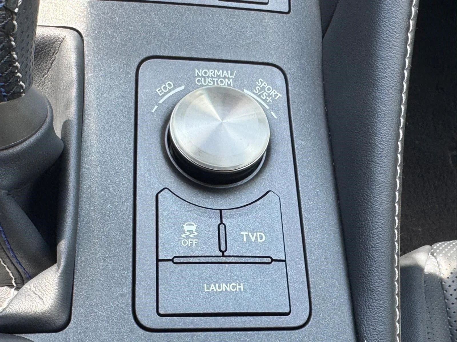 Used 2022 Ultra White Lexus PREMIUM image 25