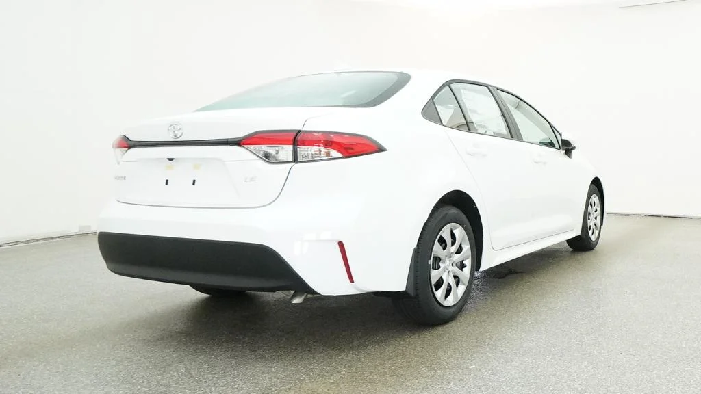 New 2026 Ice Cap Toyota LE image 21