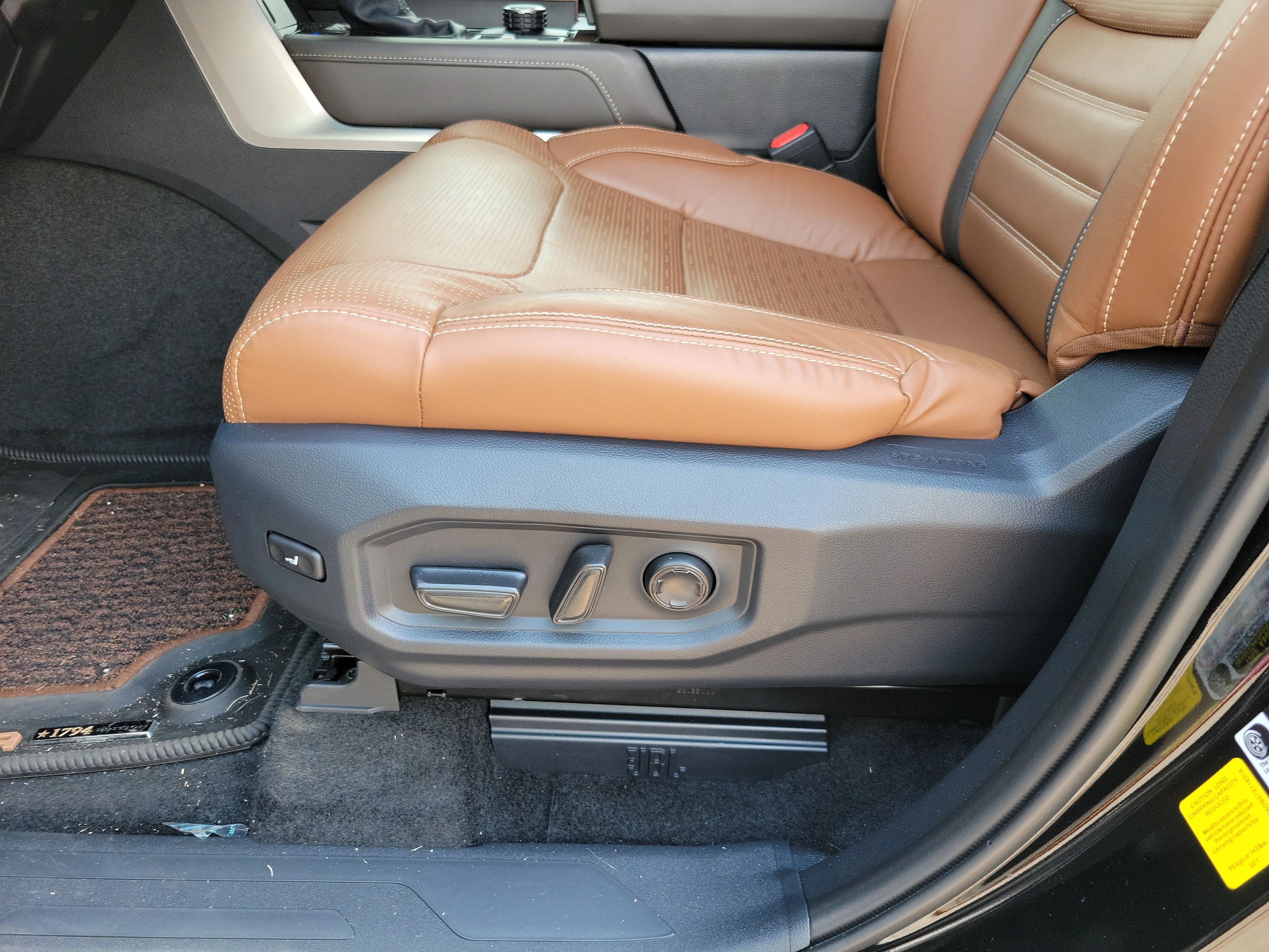 2026 Toyota Tundra 1794 Edition - Photo 7