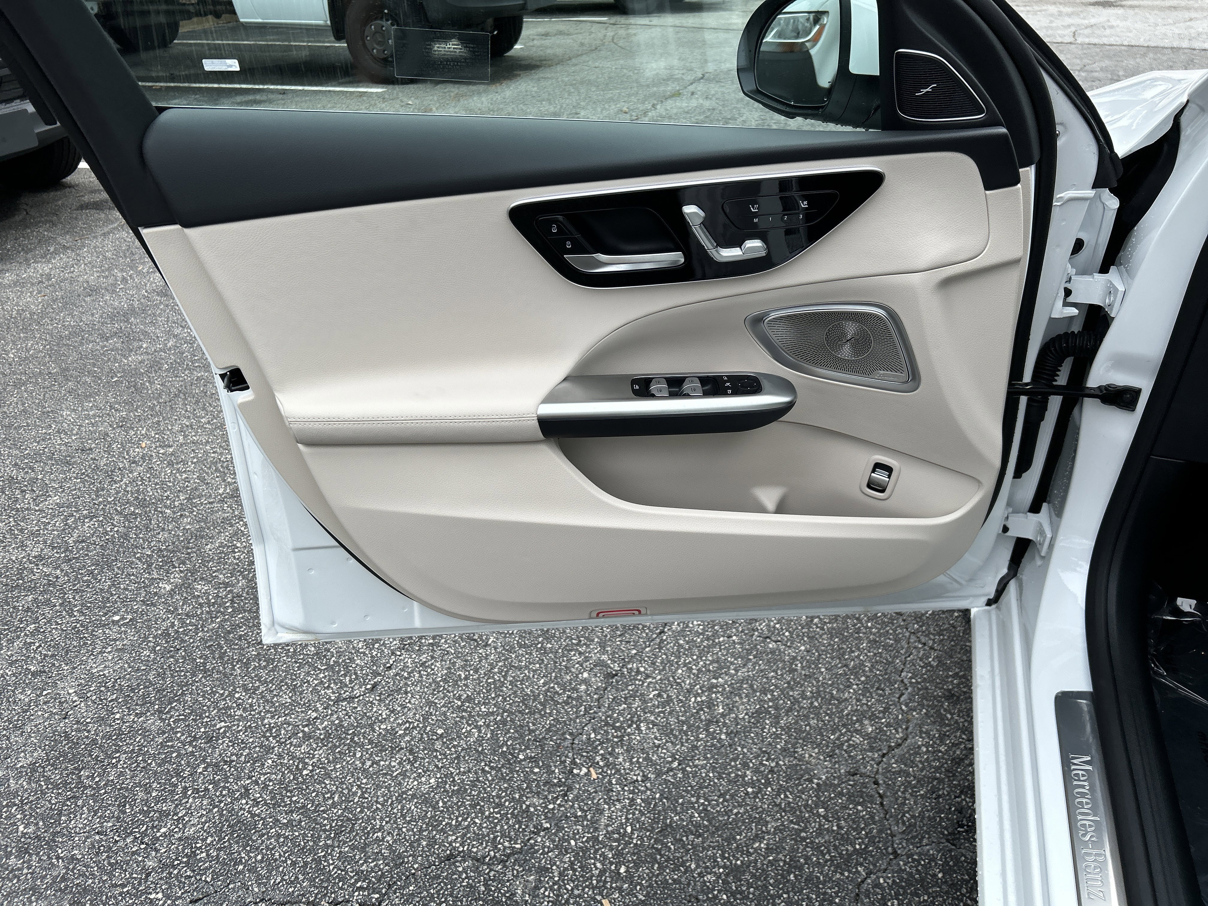 New 2026 MANUFAKTUR Moonlight White Metallic Mercedes-Benz C 300 Sedan image 17