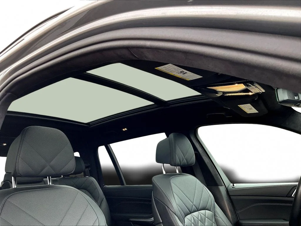 Used 2024 Gray Metallic BMW xDrive40i image 28