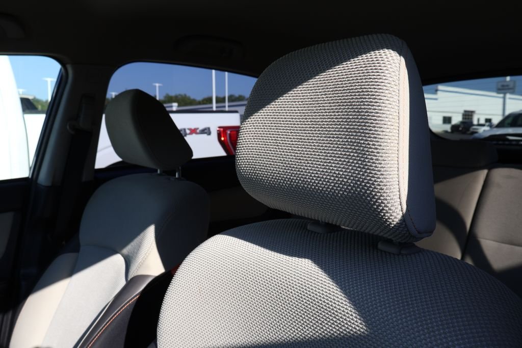 Used 2016 Blue Subaru 2.0i Premium image 11