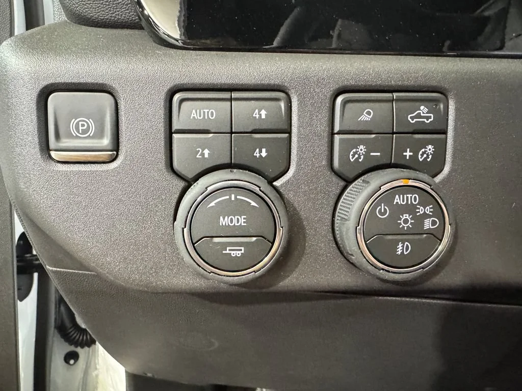 New 2026 Summit White Chevrolet LT Trail Boss image 19