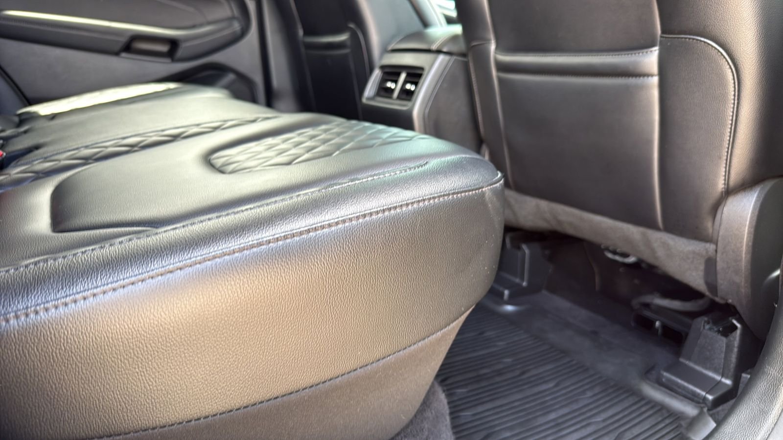 Used 2023 Black Ford Titanium image 26