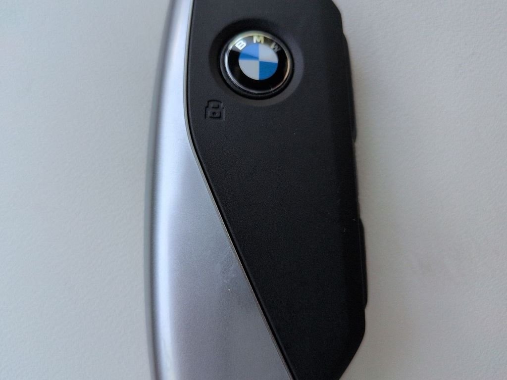 New 2026 Vegas Red Metallic BMW xDrive28i image 29