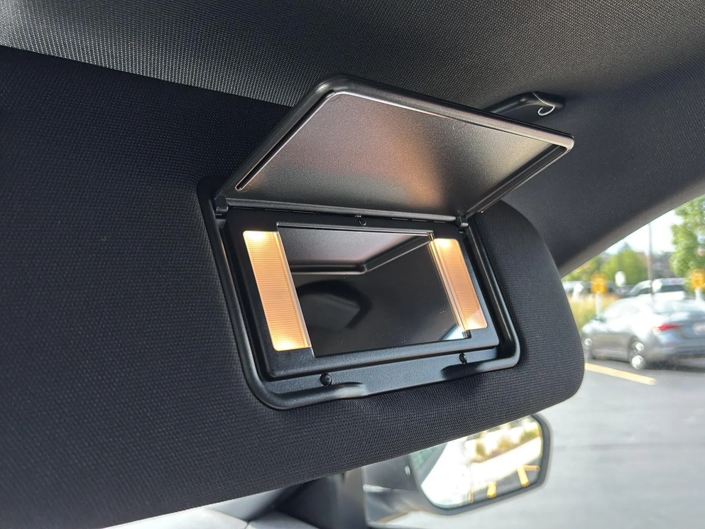 New 2027 Star White Metallic Tri-Coat Ford Active image 22