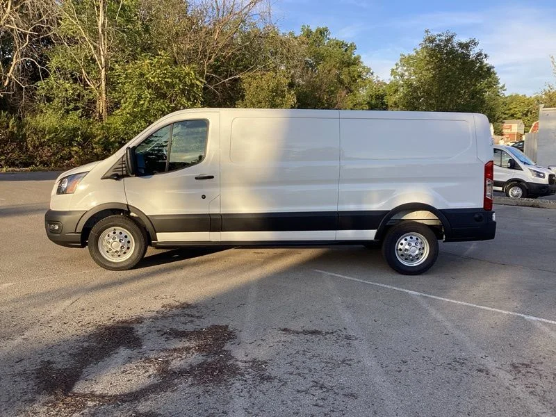 New 2025 White Ford Base image 4