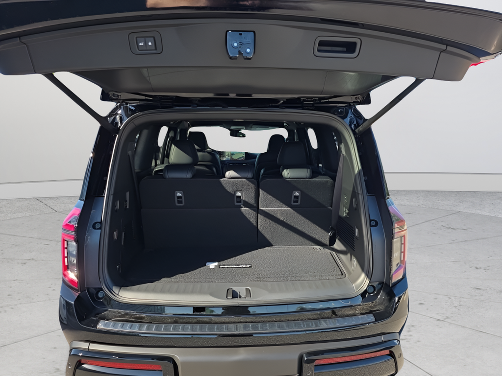New 2026 Black Nissan PRO-4X image 10