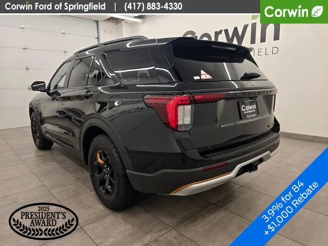 New 2026 Agate Black Metallic Ford Tremor® image 4