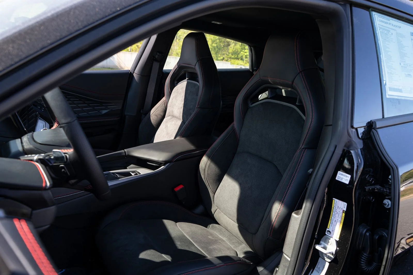 New 2026 Diamond Black Crystal Pearlcoat Dodge R/T image 27