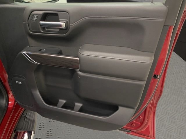 Used 2019 Red Chevrolet LTZ image 21