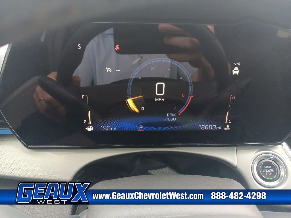 Used 2025 Gray Chevrolet LT image 8