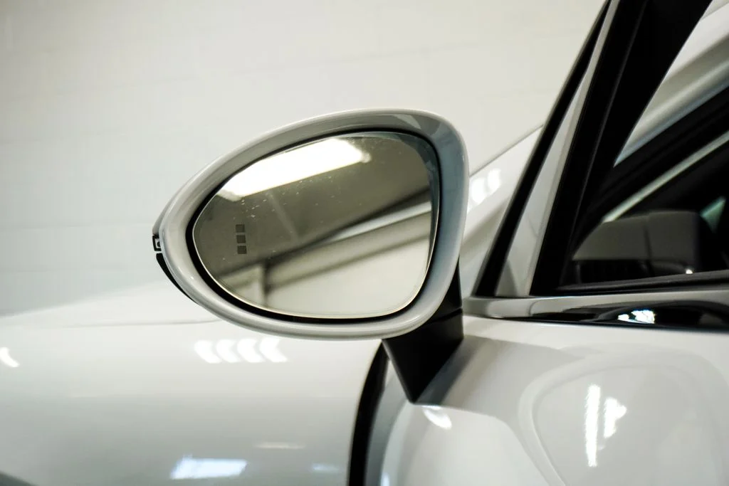 Used 2023 White Porsche Base image 44