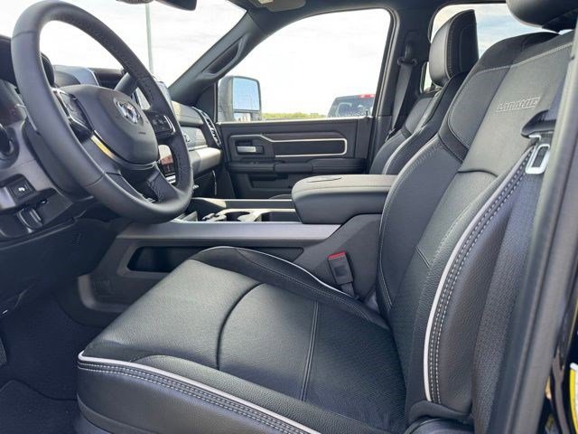 New 2026 Diamond Black Crystal Pearl-Coat Exterior Paint RAM Laramie image 8