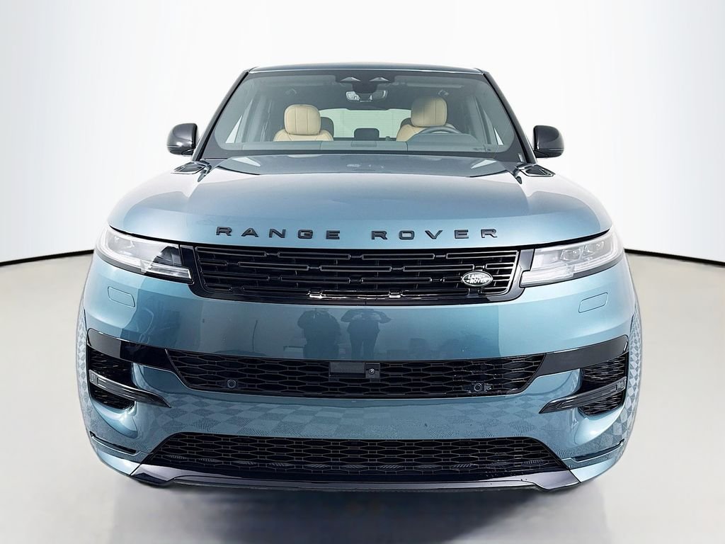 New 2026 Giola Green Land Rover Dynamic SE image 6