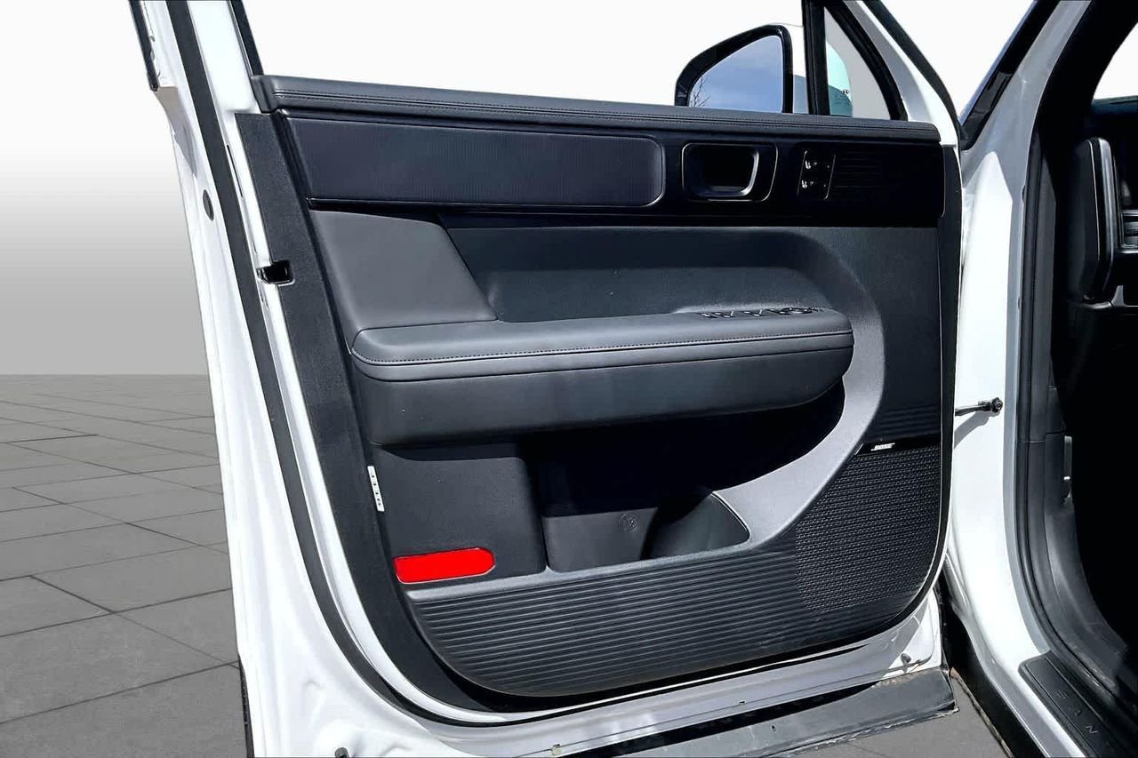 New 2026 Serenity White Hyundai Calligraphy image 9