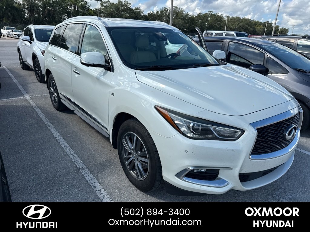 Used 2020 Majestic White INFINITI LUXE image 1