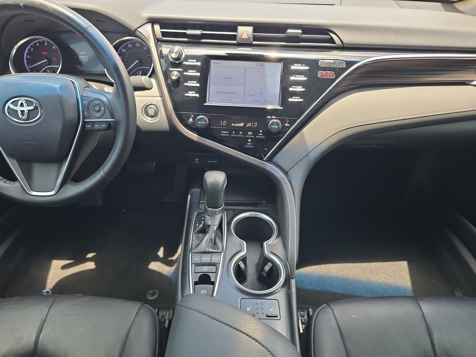 Used 2018 Blue Toyota XLE image 10