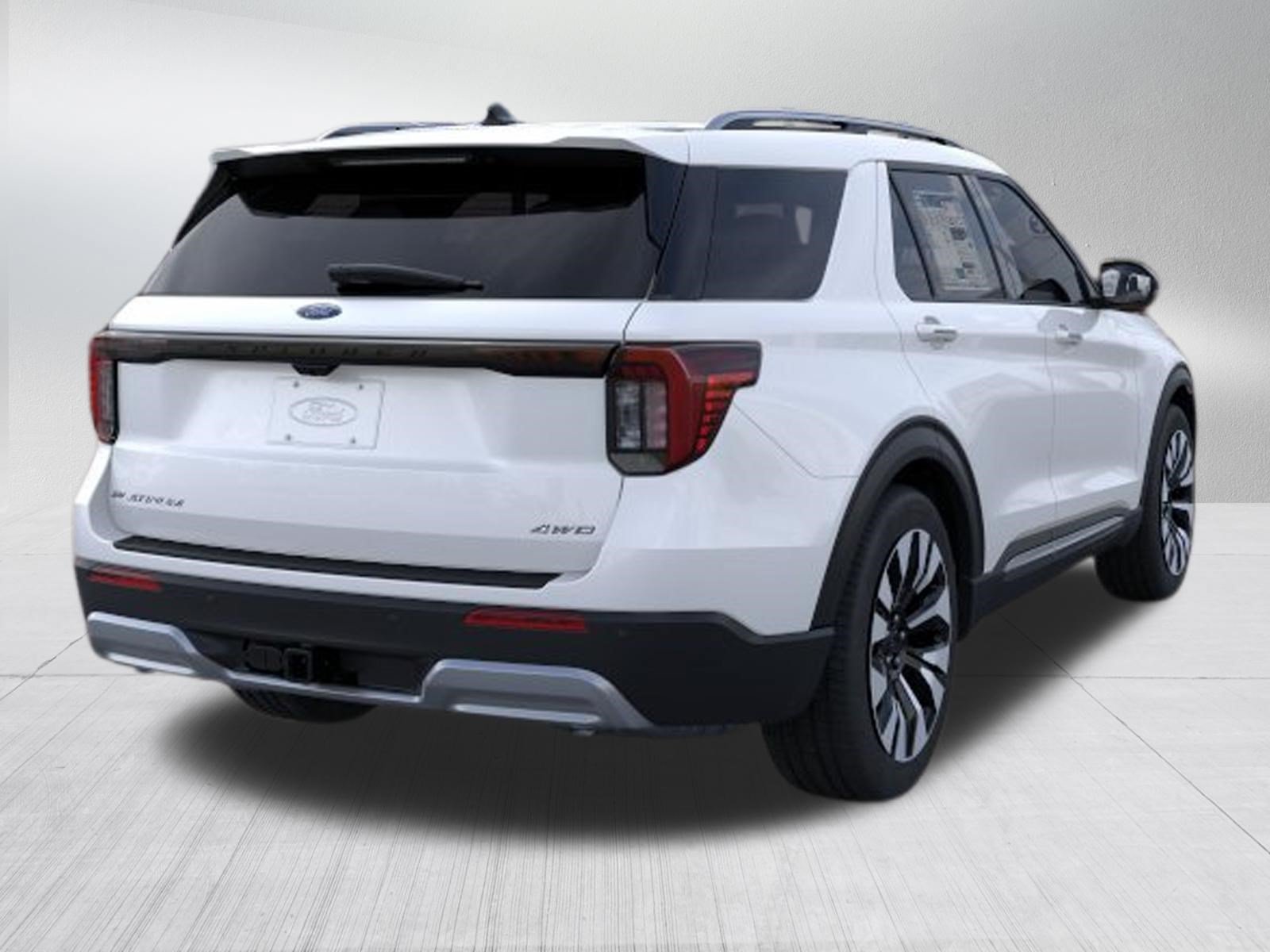 New 2026 Star White Metallic Tri-Coat Ford Platinum image 8